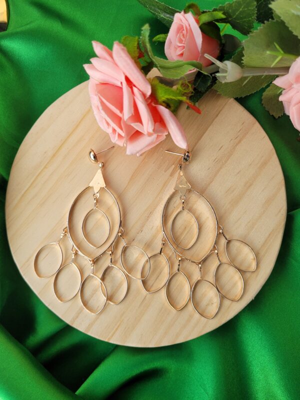 Unique Golden Danglers