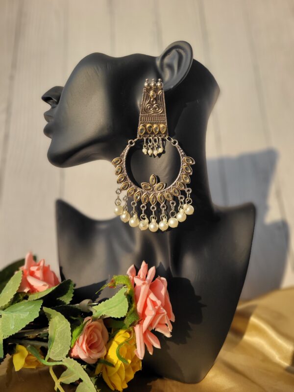 Dual Tone Stone Pearl Earrings ??
