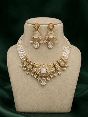 White Temple Jewellery Set with Pearl Necklace