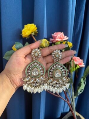 Sanya Kundan Earrings – Light Green