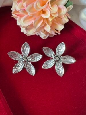 Flower Earrings – Silver