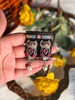 Brass Owl Earrings – Wine