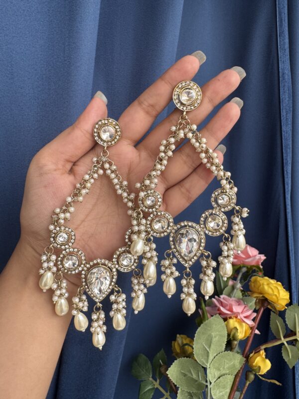 Sonia Pearl Chandbali - White