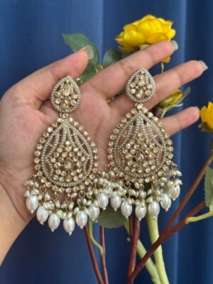 Ridhima Kundan Earrings – White