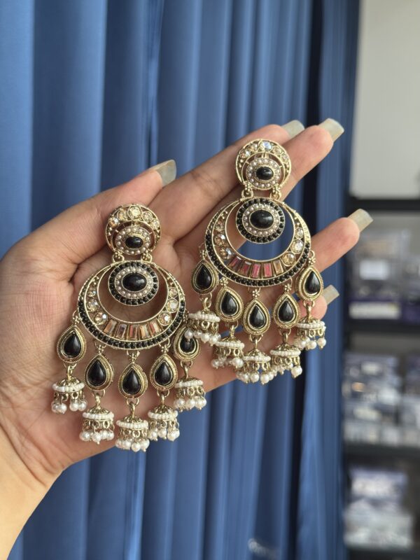 Arya Kundan Earrings - Black