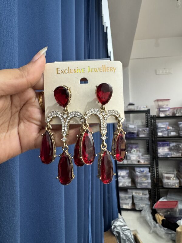 Jhanvi Stone Dangler - Red
