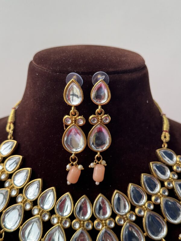 Ameesha Kundan Set - Peach - Image 2