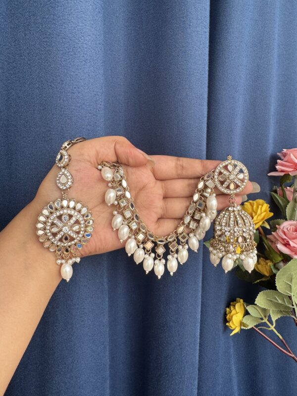 Mirror Bahubali Jhumka Kaan Chain Earrings With Mangtika