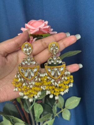 Niyati Kundan Earrings – Yellow