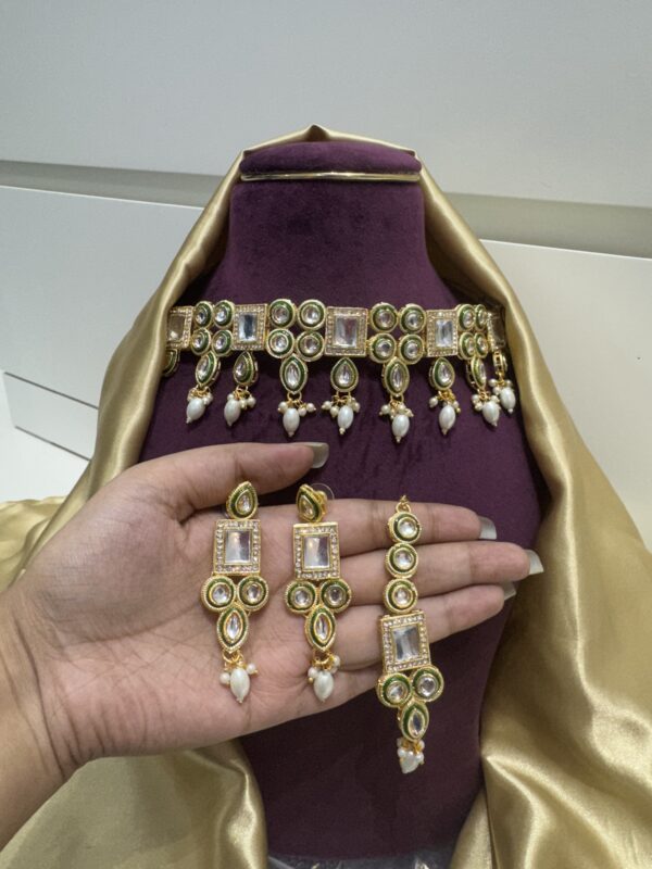 Veena Premium Kundan Set - White