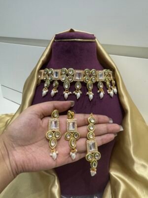 Veena Premium Kundan Set – White