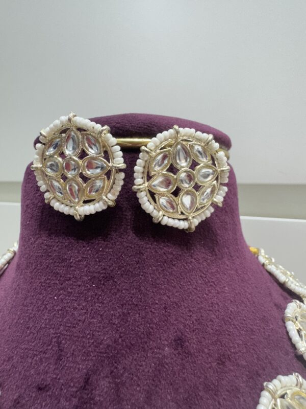Kundan Golden Choker with Studs - Image 2