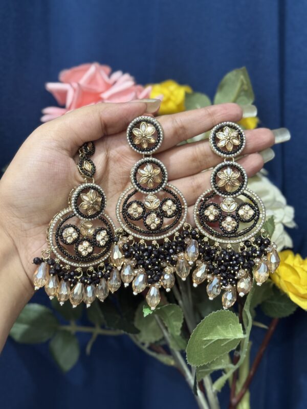 Yasmeen Premium Earrings With Mangtika - Black