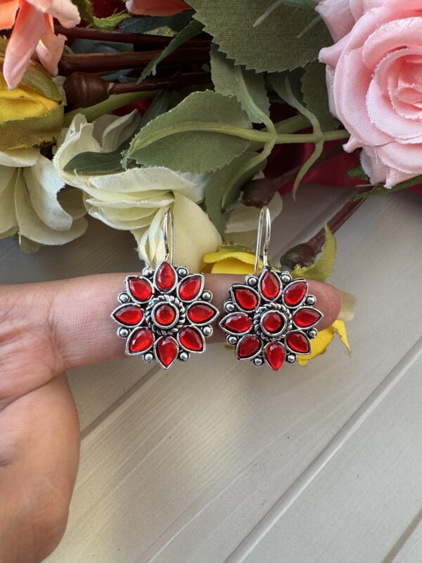 Daily Wear Flower Earrings - Red