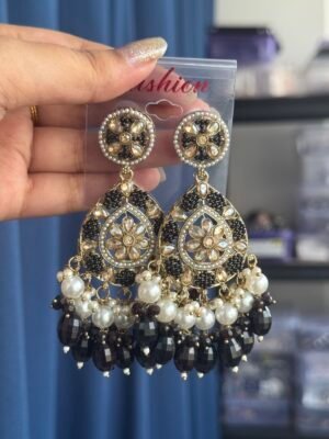 Rewati Kundan Earrings – Black