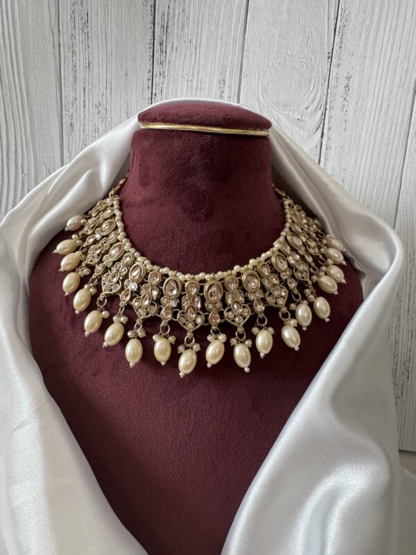 Pari Kundan Set - Golden - Image 2