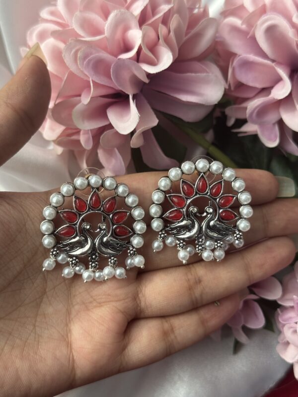 Bird Peal Studs - Red