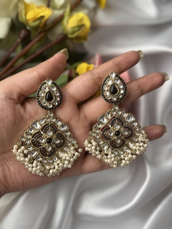 Vidya Golden Beauty - Black