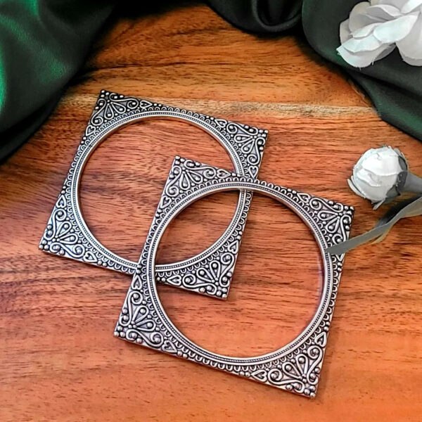Unique Kada - Size 2.6