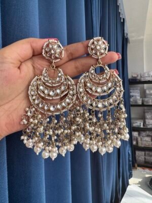 Ruhi Chandbali – White