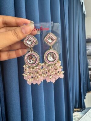Manjot Lightweight Kundan Earrings – Light Pink