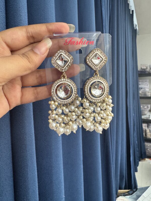 Manjot Lightweight Kundan Earrings - White
