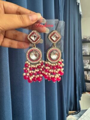 Manjot Lightweight Kundan Earrings – Dark Pink