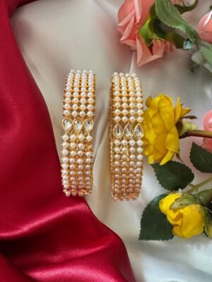 Pearl Kundan Kada
