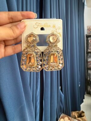 Ekta Premium Stone Earrings – Golden