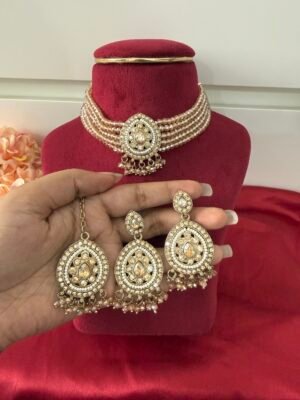 Jasmeen Kundan Choker Set – Golden