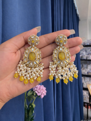 Simran Kundan Earrings – Yellow