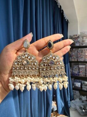 Sarah Kundan Earrings – White