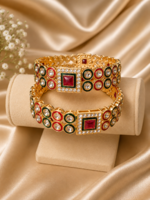 Multi Kundan Kada