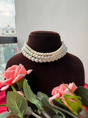 3 layer pearl choker