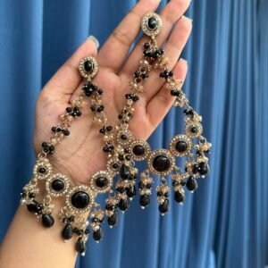 Noori Chandbali – Black