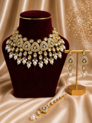Binny Premium Kundan Jewellery Set White with Earrings and Maang Tikka