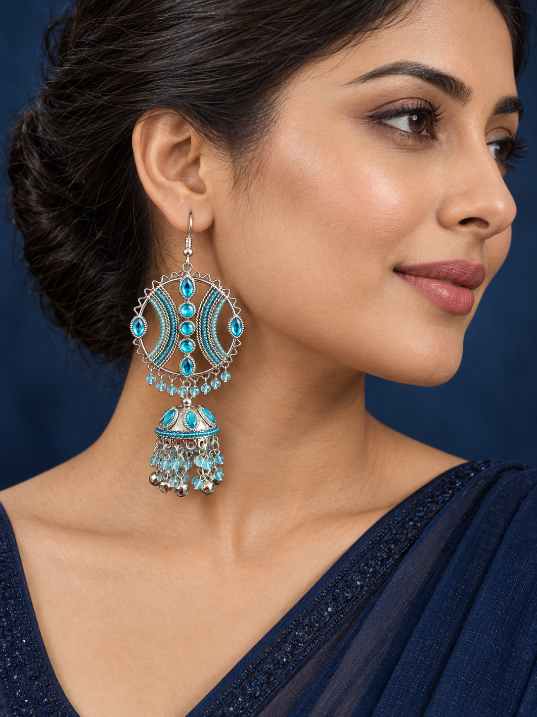 Maula mere Maula Earring - light blue on a model